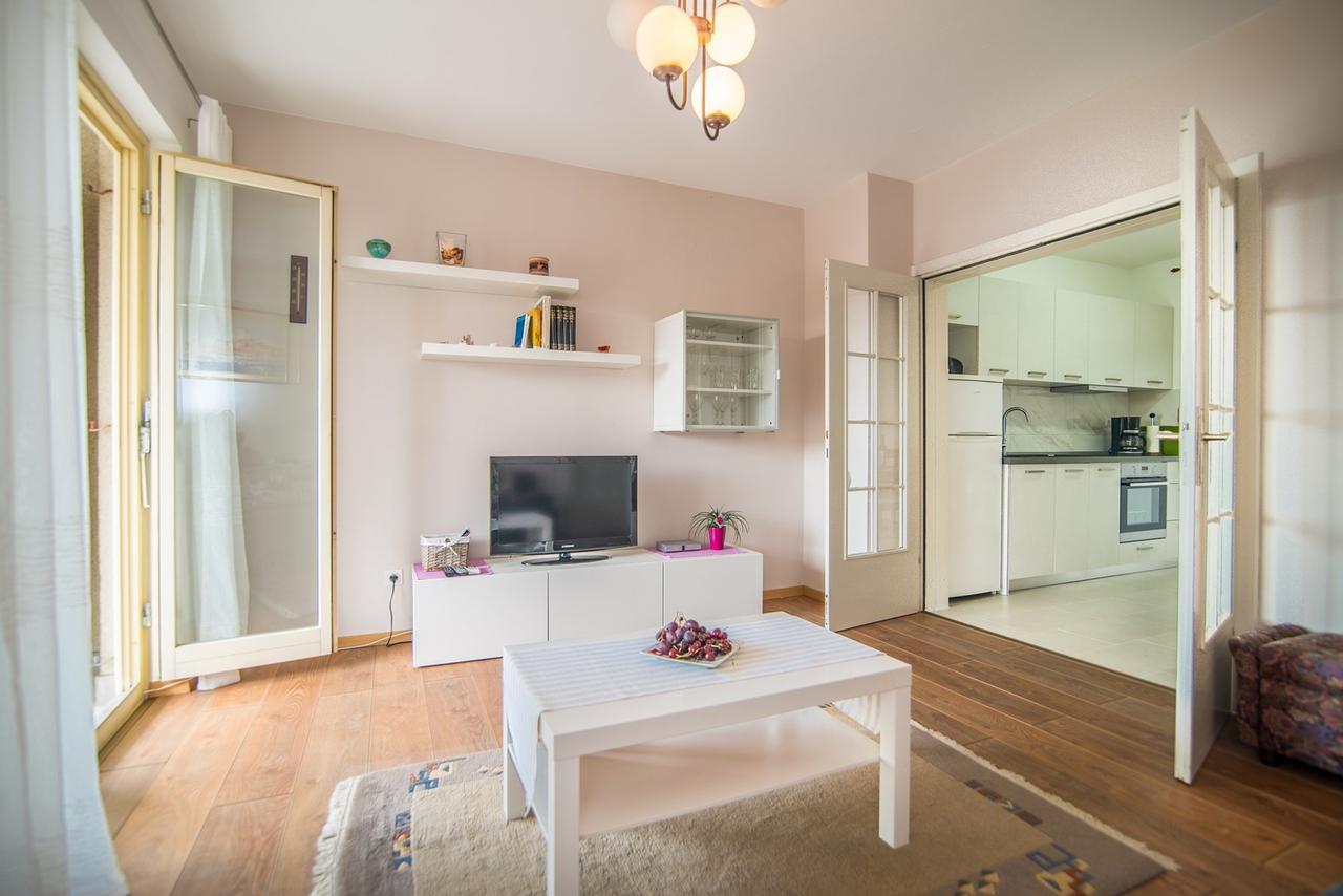 Apartment Vesna Kandlerova Porec Exterior photo