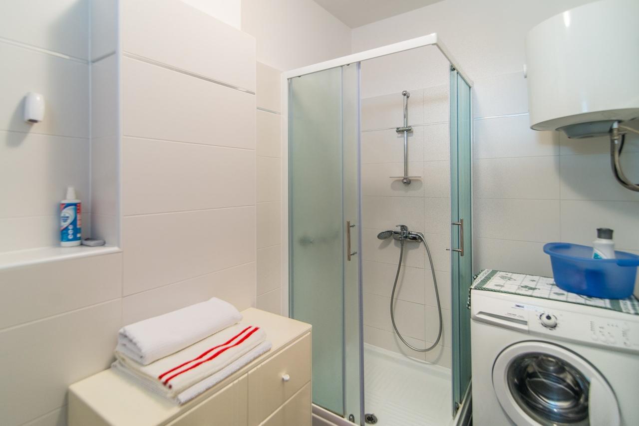 Apartment Vesna Kandlerova Porec Exterior photo